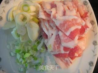 五花肉烩菜的做法步骤：2