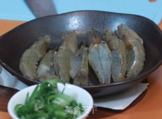津丝蒸虾的做法步骤：1