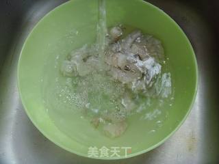 白灼芥蓝虾仁的做法步骤：1