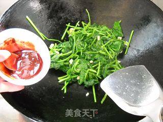 玫瑰腐乳炒雍菜的做法步骤：6