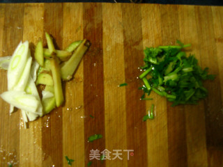 笔管炖豆腐的做法步骤：3