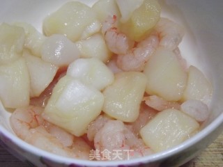 鲜贝虾仁炒冬瓜的做法步骤：3