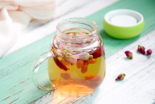 枸杞玫瑰花茶的做法