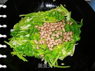 香芹炒花生的做法步骤：10