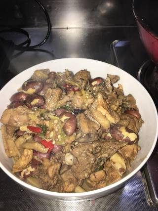 菠萝蜜核炖鸡的做法