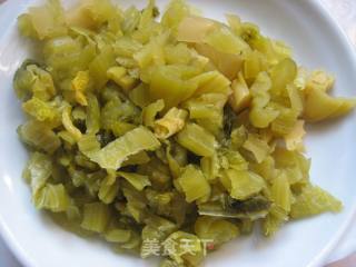 雪菜毛豆的做法步骤：1