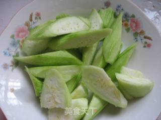 土豆丝瓜的做法步骤：2