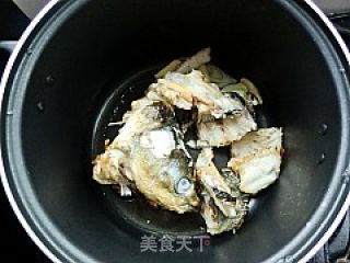 鱼头豆腐汤的做法步骤：4