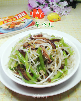 香菇尖椒炒绿豆芽的做法
