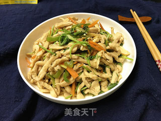 小炒鸡胸肉的做法