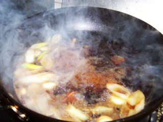 冬季养生菜--美味鱼头泡饼锅的做法步骤：8