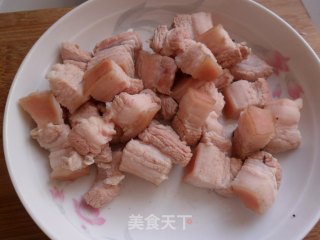 五花肉焖双冬的做法步骤：2