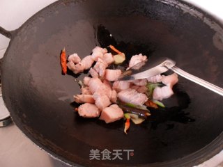 五花肉焖双冬的做法步骤：7