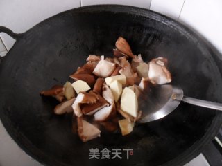 五花肉焖双冬的做法步骤：9
