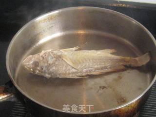 萝卜樱黄鱼汤的做法步骤：4