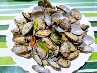 海南辣酱炒花蛤的做法