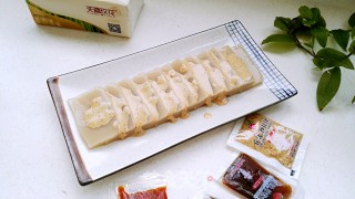 沙拉汁拌皮冻的做法