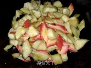 金蒜烧茄子的做法步骤：4