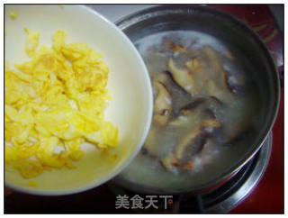 香菇肉蛋粥的做法步骤：15