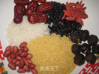 冬季养胃--红枣桂圆粥的做法步骤：1