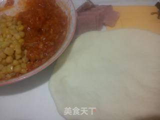 玉米火腿披萨的做法步骤：1