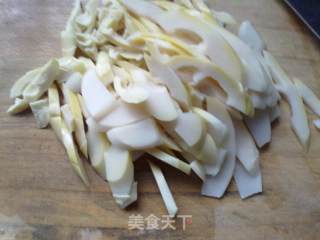 春笋肉片的做法步骤：2