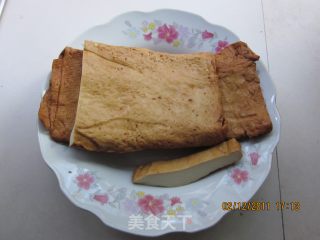香干肉丝的做法步骤：1