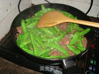 荷兰豆炒牛肉的做法步骤：8