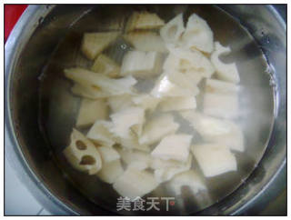 萝卜焖藕的做法步骤：1