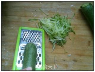 萝卜丝饼的做法步骤：1