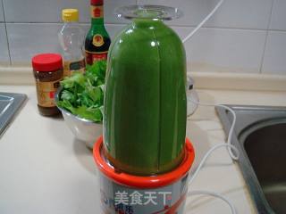 蜂蜜芹菜汁、麻酱生拌芹菜叶的做法步骤：3