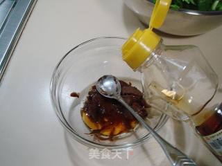 蜂蜜芹菜汁、麻酱生拌芹菜叶的做法步骤：6
