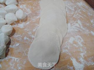 芹菜猪肉锅贴的做法步骤：12