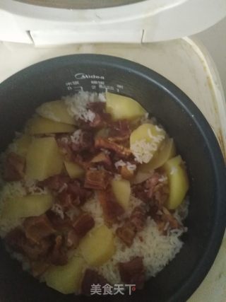 腊鸭焖饭的做法