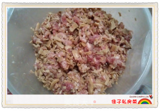 梅州的客家小吃——笋干香菇烧卖的做法步骤：6
