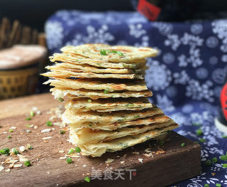 千层葱油饼（饺子皮版）的做法