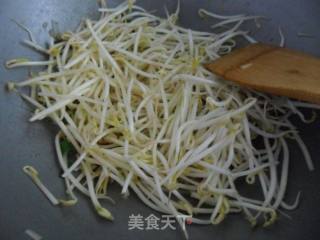 醋溜绿豆芽的做法步骤：4