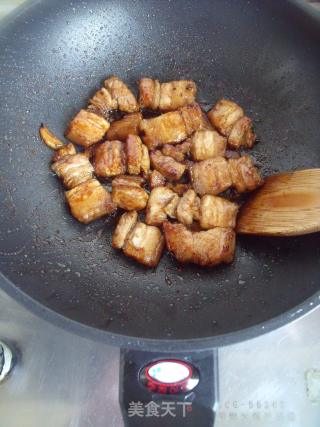 冬季最补充能量的家常味－红烧肉炖蘑菇的做法步骤：4