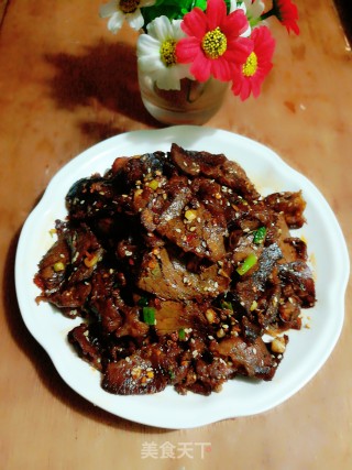 香辣炒卤牛肉的做法