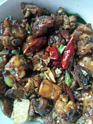 辣子鸡的做法