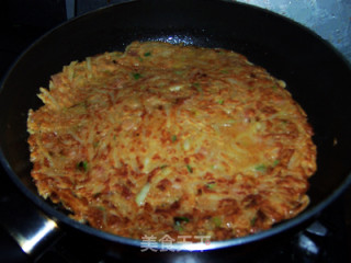 冬季养生主食---歪打正着的凉拌土豆饼丁的做法步骤：7