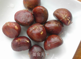 健康养生红薯栗子排骨汤的做法步骤：2