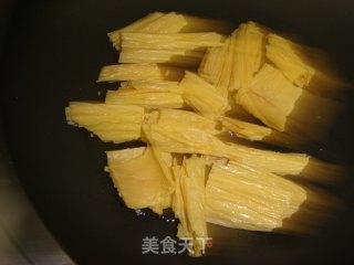 八珍牛腩煲的做法步骤：8