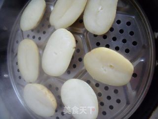 中西合璧的冬季滋补菜-----烤牛肉土豆的做法步骤：2