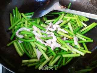 蒜薹炒肉丝的做法步骤：5