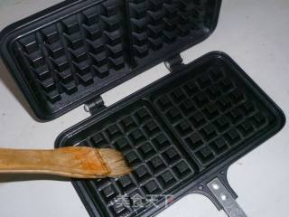 【下午茶轻松做】培根黑椒华夫饼的做法步骤：9