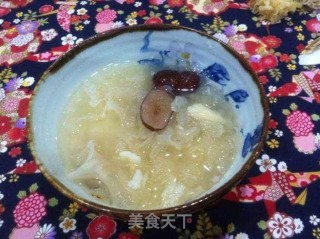 百合银耳滋阴补肾汤