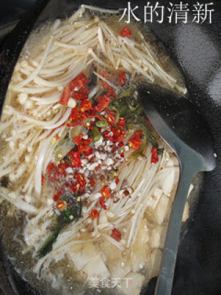 豆腐金针菇焖鱼片的做法步骤：7