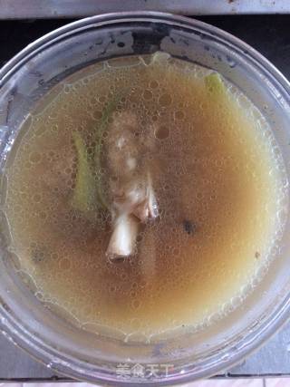 霸王花墨鱼汤的做法