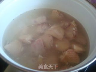 板栗烧鸡翅的做法步骤：3